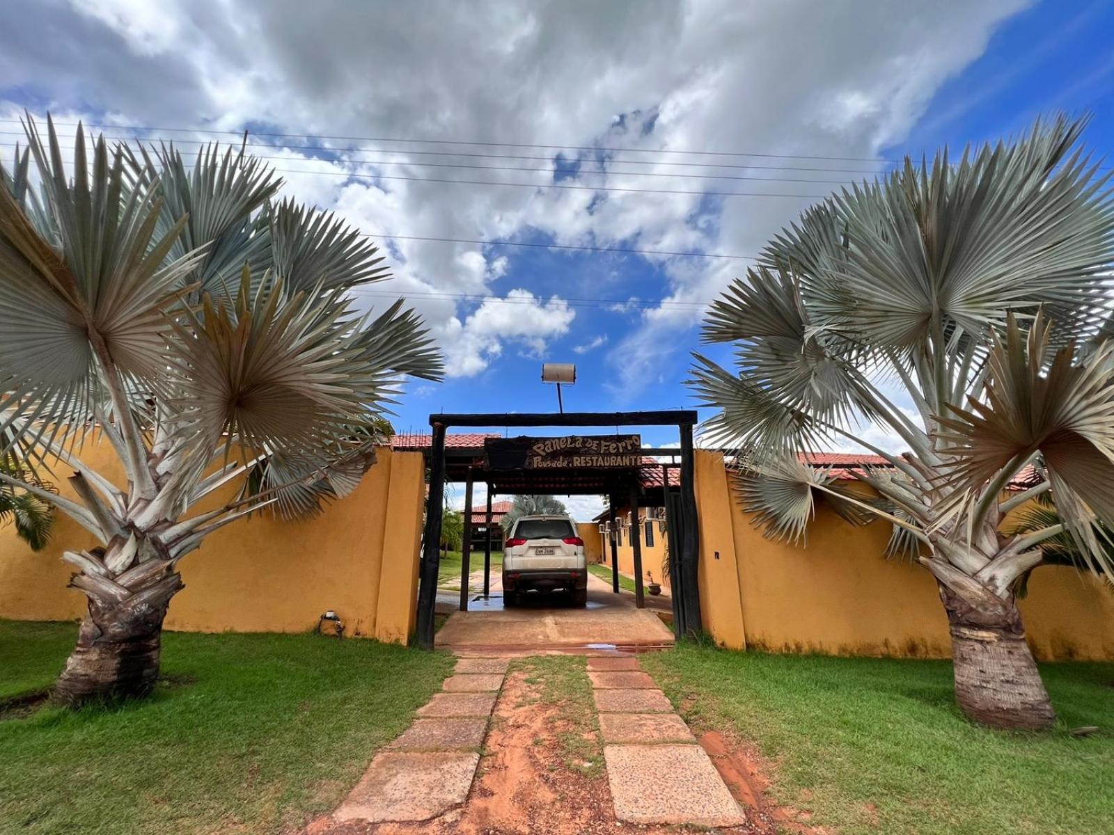 Pousada Panela De Ferro Mateiros Exterior foto
